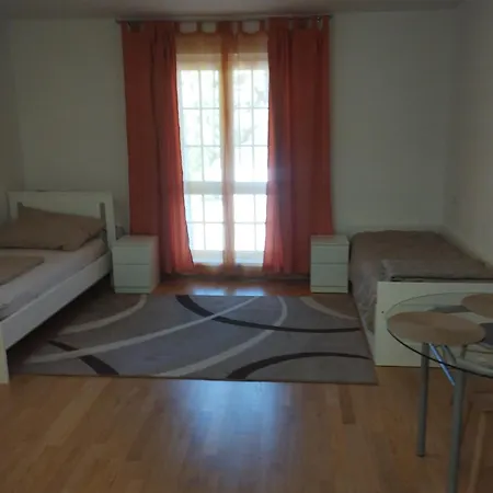 Graf Nafikov 12 Apartament